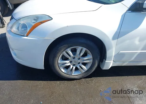 2011 Nissan Altima 2.5 S z USA, uszkodzony, nr VIN 1N4AL2APXBN512850